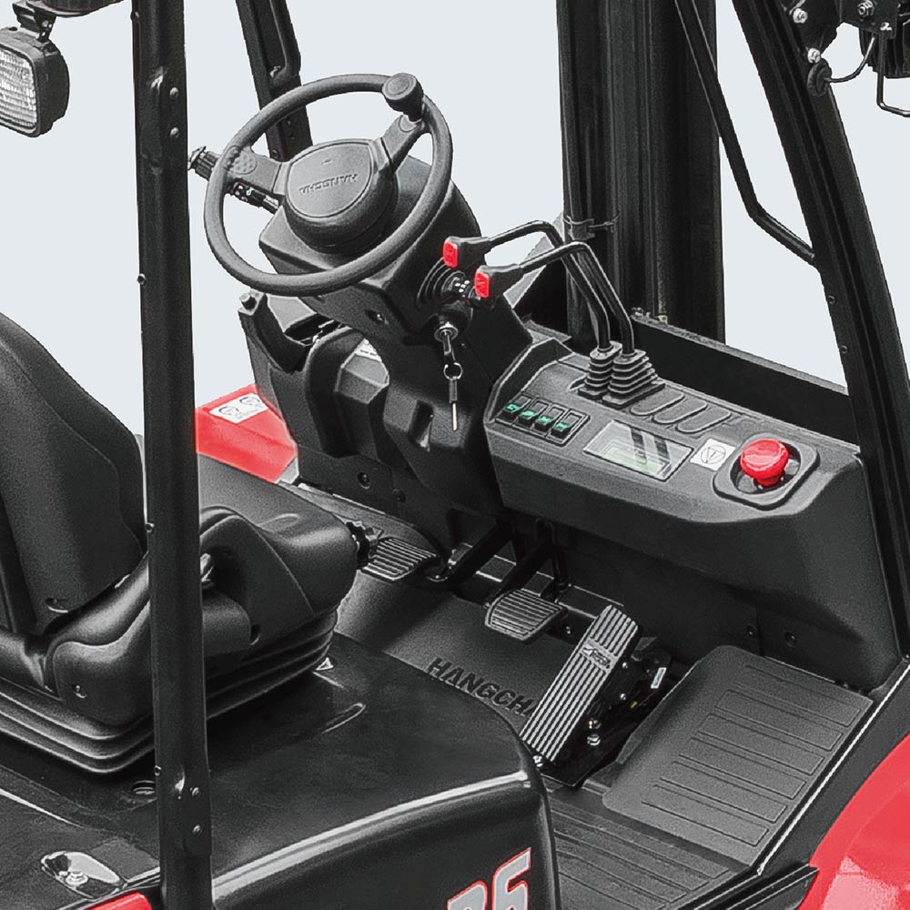 Dyzelinio 1.5-1.8t krautuvo kabina